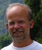 Dr. Kai Struebbe
